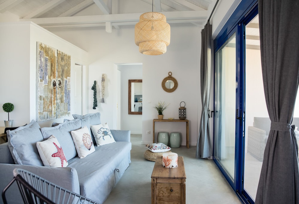 House, 2 Bedrooms (Blue 2)