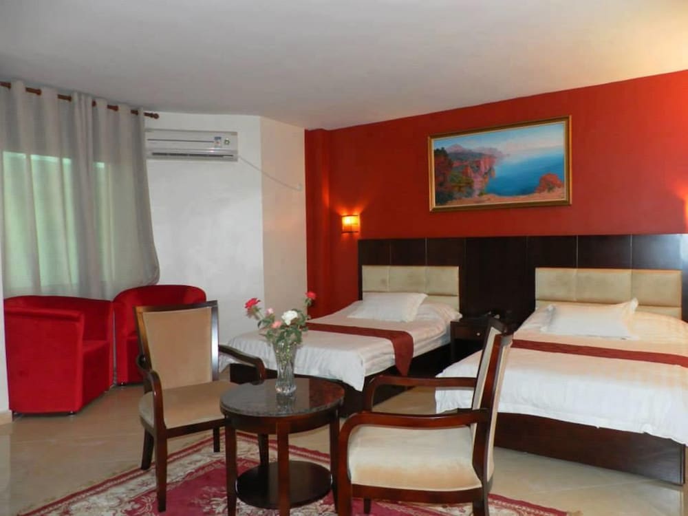 Triple Room, 3 Twin Beds photo 2