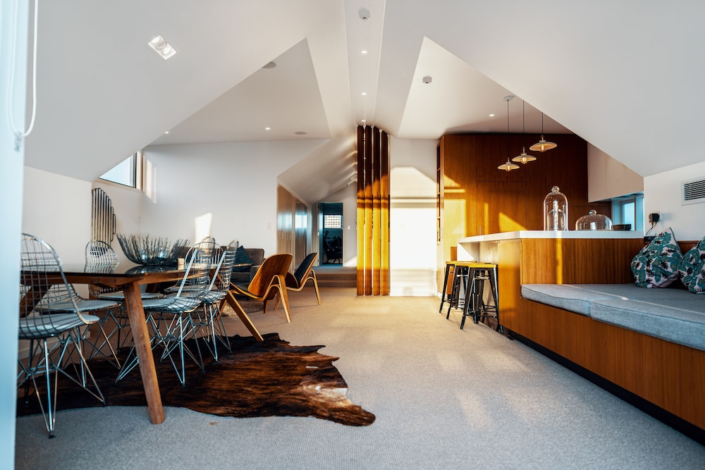 Luxury Two Bedroom Penthouse (Opera House View)