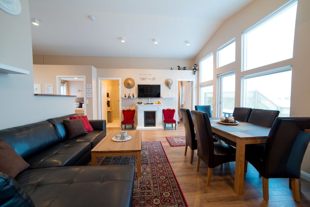 Cottage, 3 Bedrooms (House no 2) photo 1