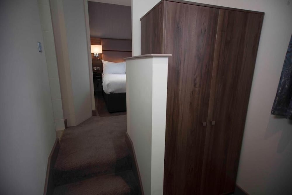 Executive Room, 1 Twin Bed, Non Smoking - Photo 3