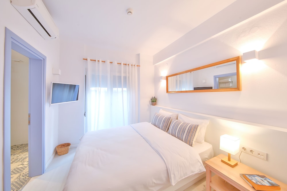 Economy Double Room photo 2