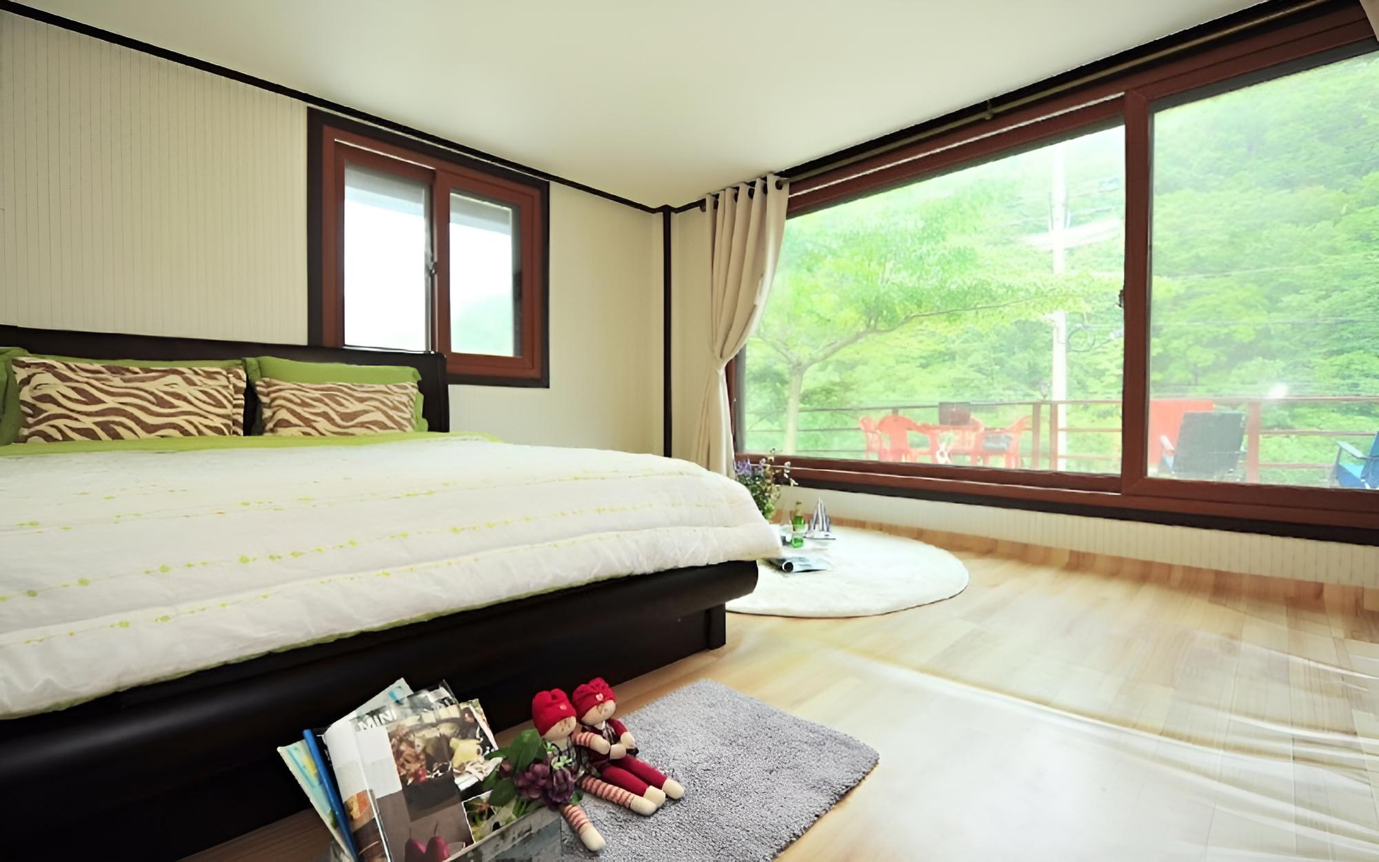 Room (Main building)