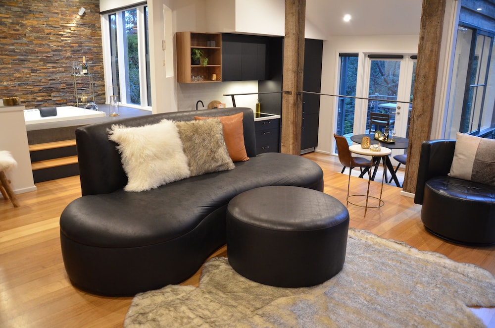 Luxury Villa, 1 Bedroom, Hot Tub (3 Villa Single Night) photo 3
