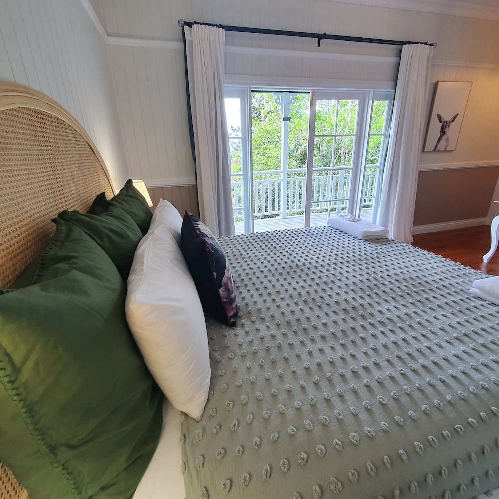 Premium Double or Twin Room, 1 King Bed, Valley View, Mountainside