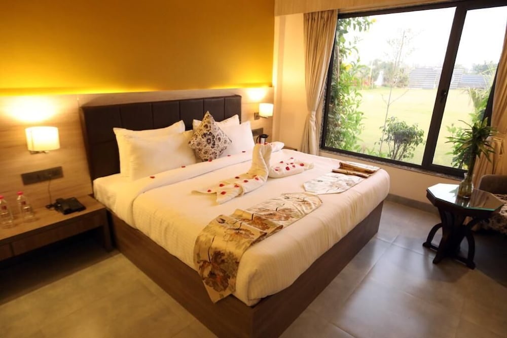 Deluxe Room - Photo 1