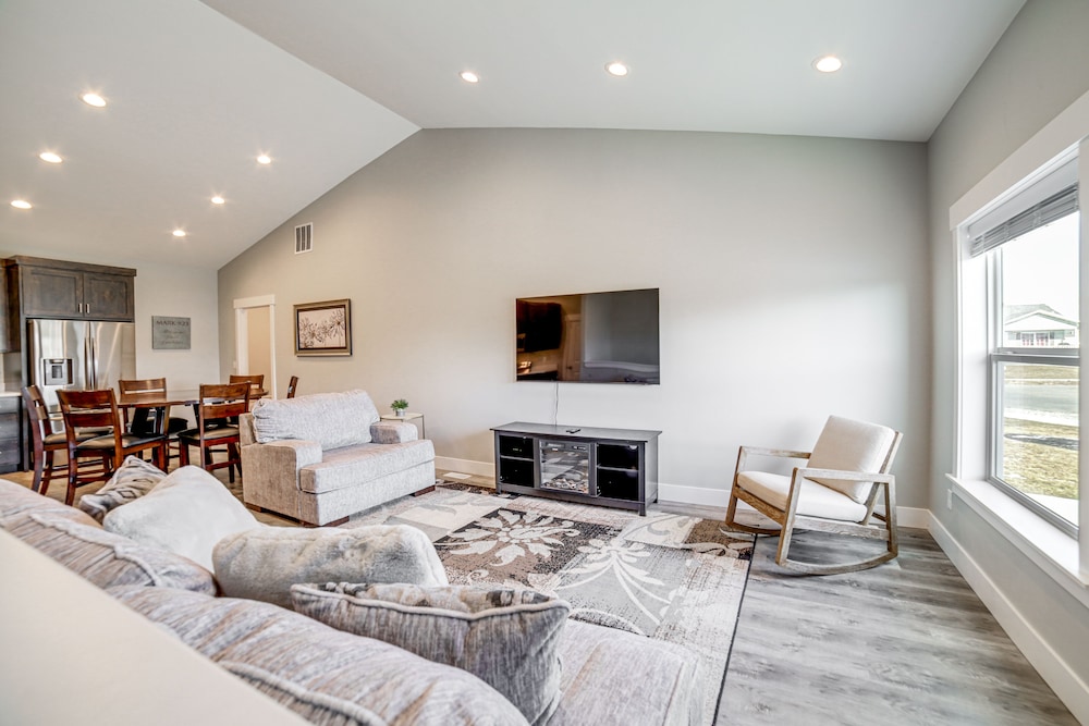 House (4 Bedrooms) photo 1
