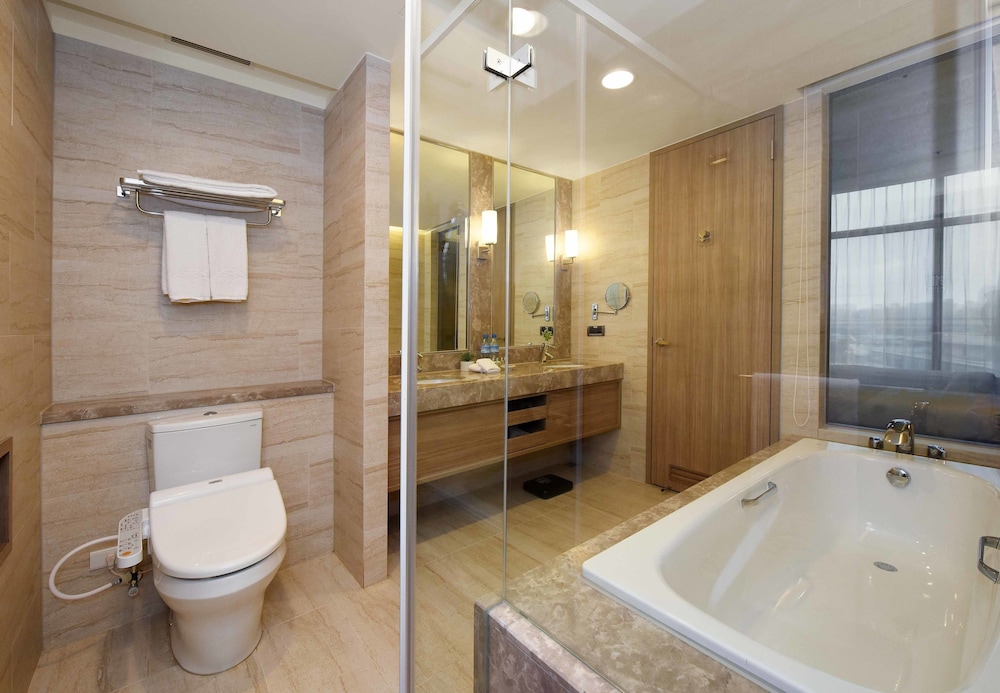 Executive Suite photo 3