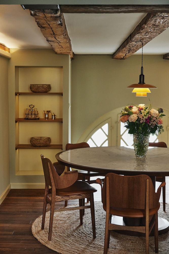 Signature Apartment, 3 Bedrooms, Kitchen, Park View - Photo 9