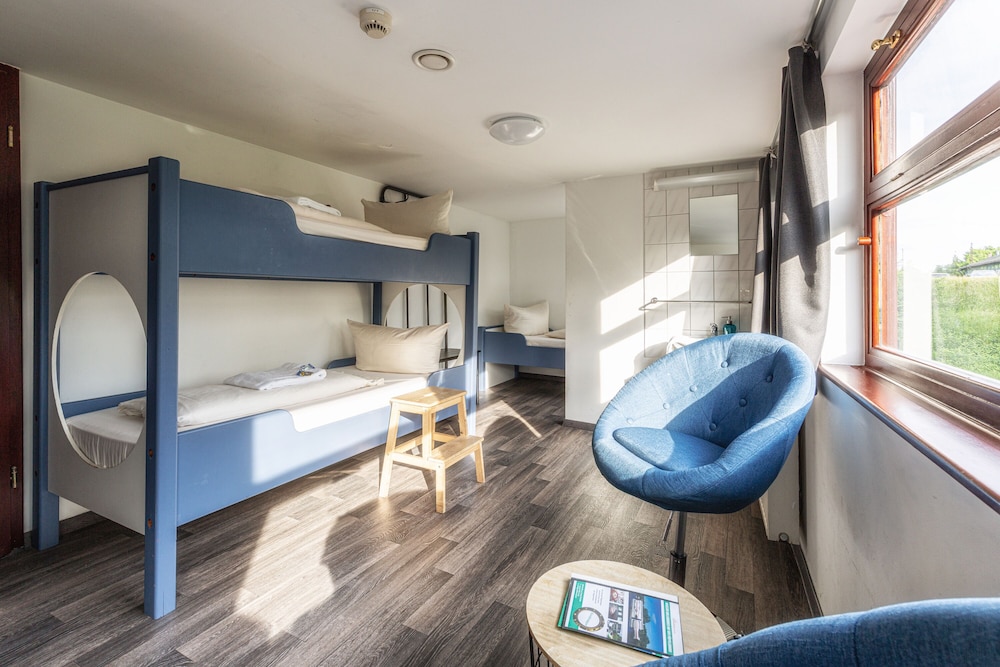Economy Room, Multiple Beds photo 2