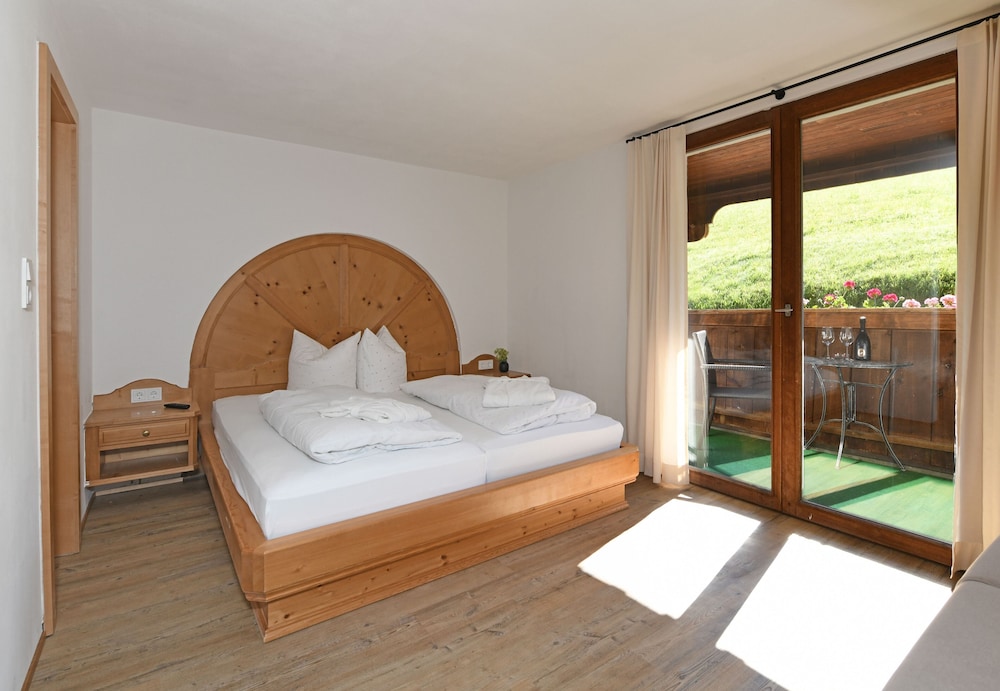 Comfort Condo (Ferienwohnung 3 Im Nebengebäude) photo 1