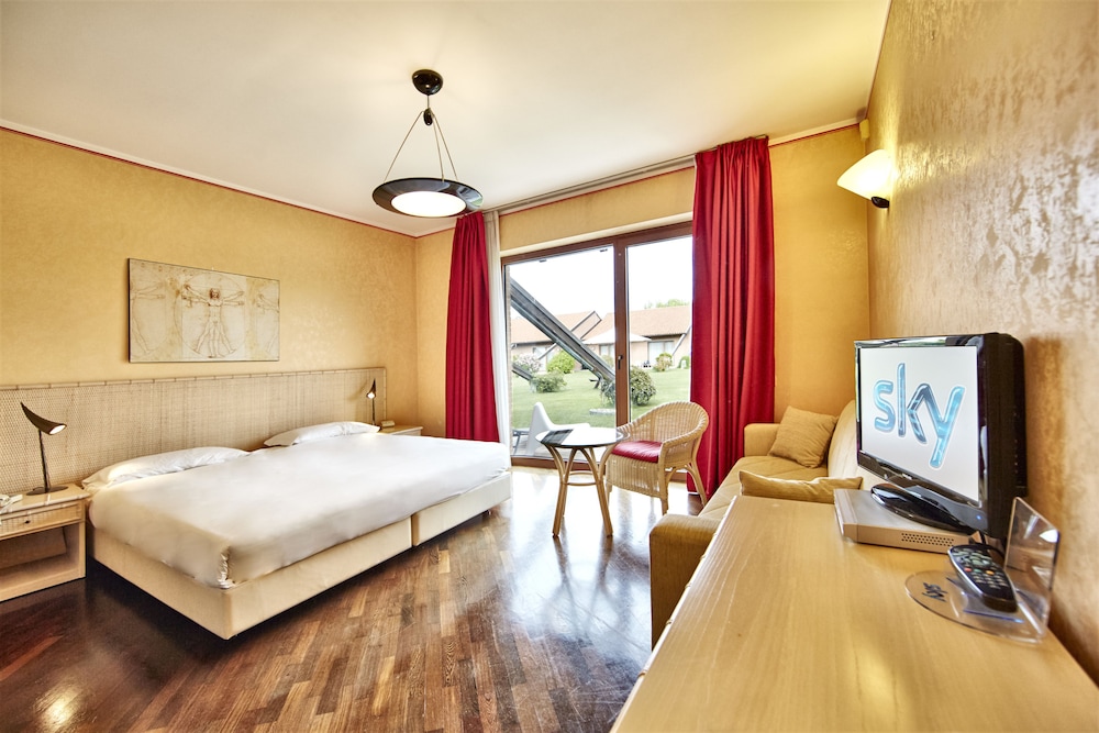Superior Double or Twin Room photo 2