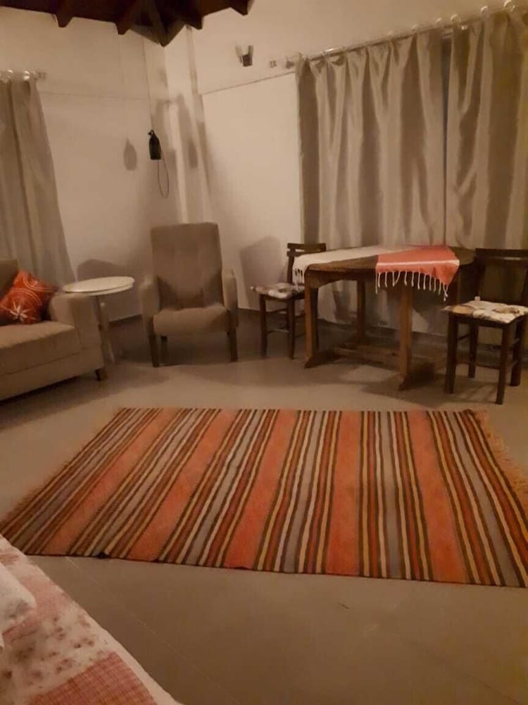 House, 1 Bedroom photo 3