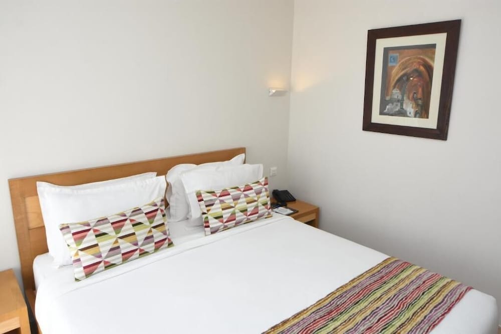 Standard Double Or Twin Room - Photo 4