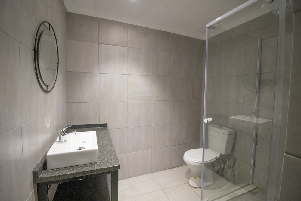 Executive Room - Photo 3