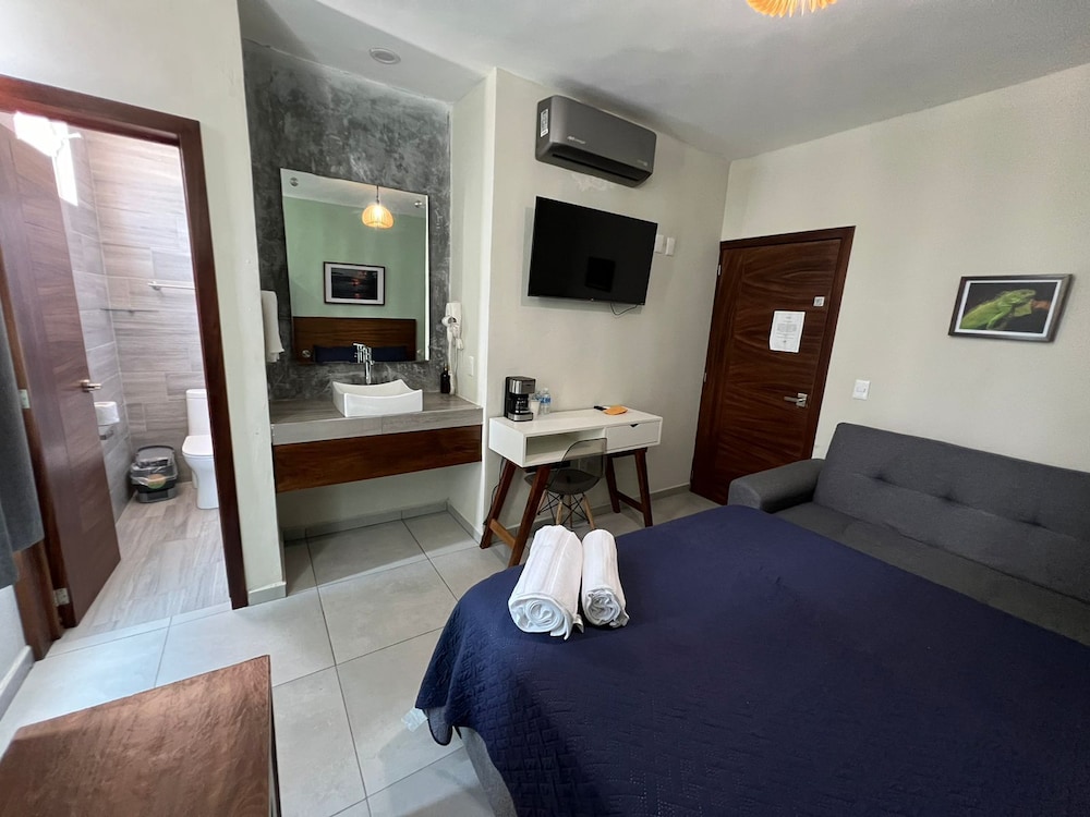 Camera Standard, 1 letto queen con divano letto, vista collina