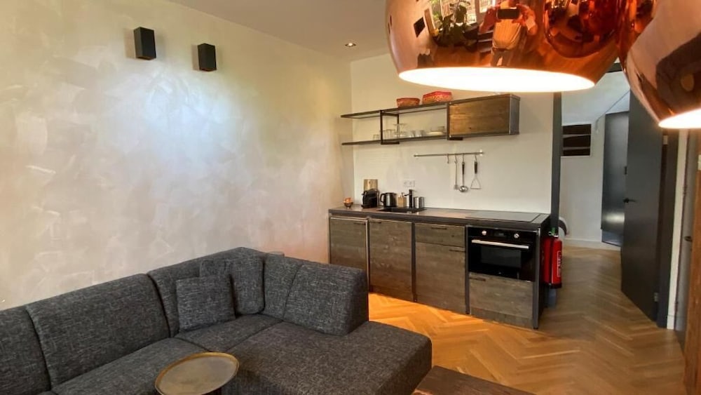 Luxury Apartment, 2 Twin Beds, Non Smoking, Garden View photo 2
