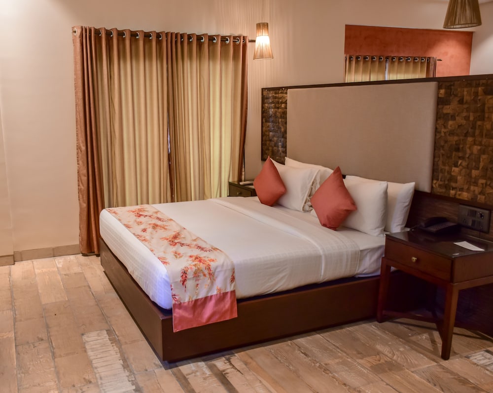 Summer Suite - Photo 1