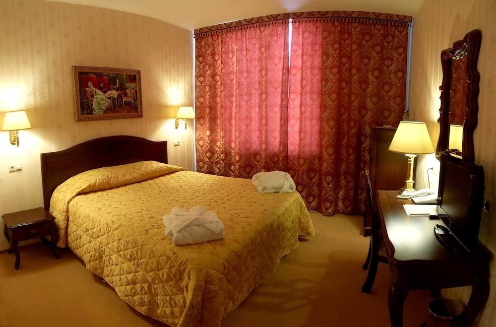 Standard Double Room, River View