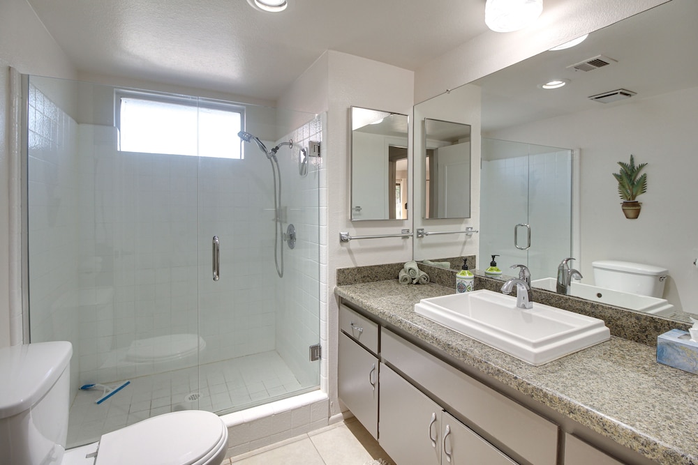 House (2 Bedrooms) photo 2