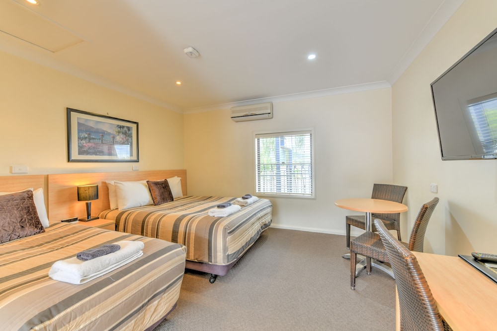 Standard Twin Room - Single Guest photo 3