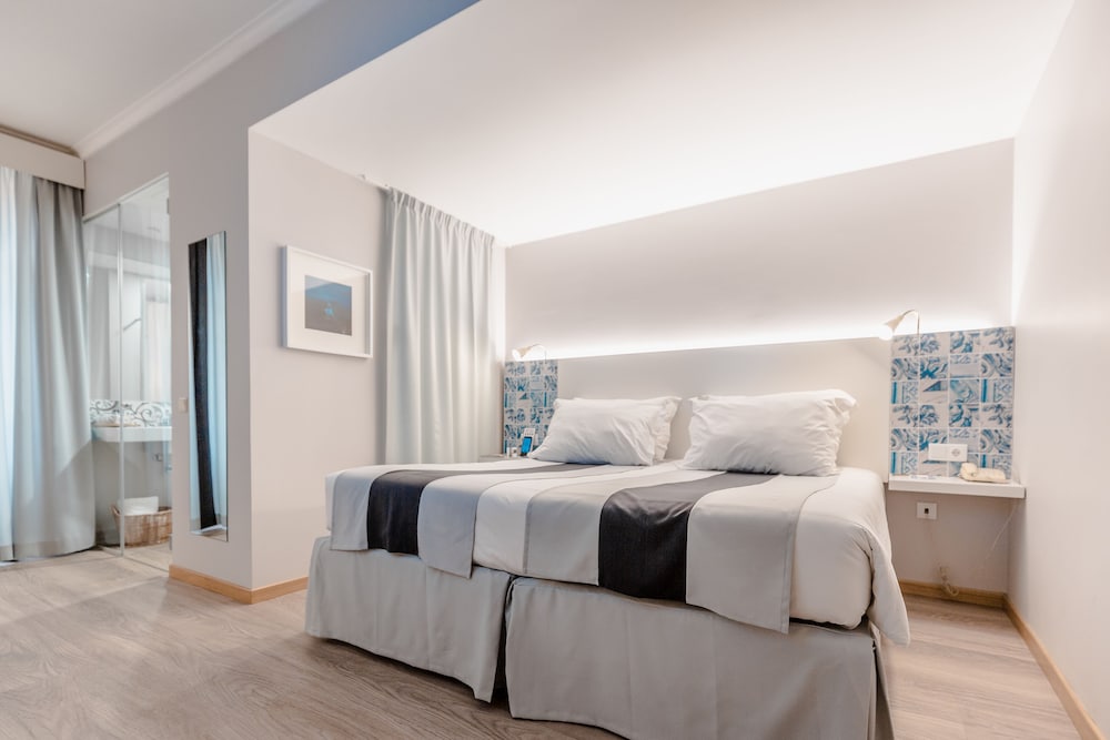 Deluxe Twin Room - Photo 4