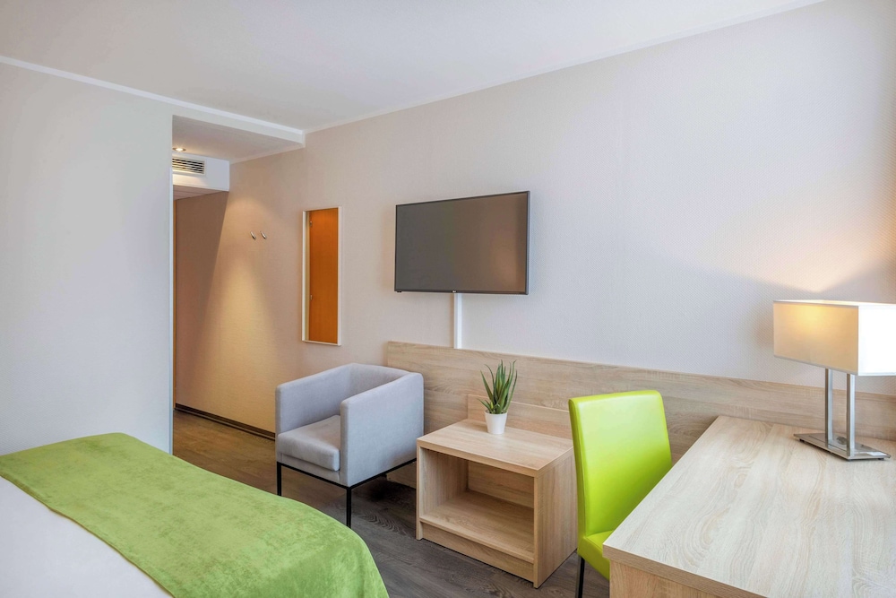 Standard Room photo 2