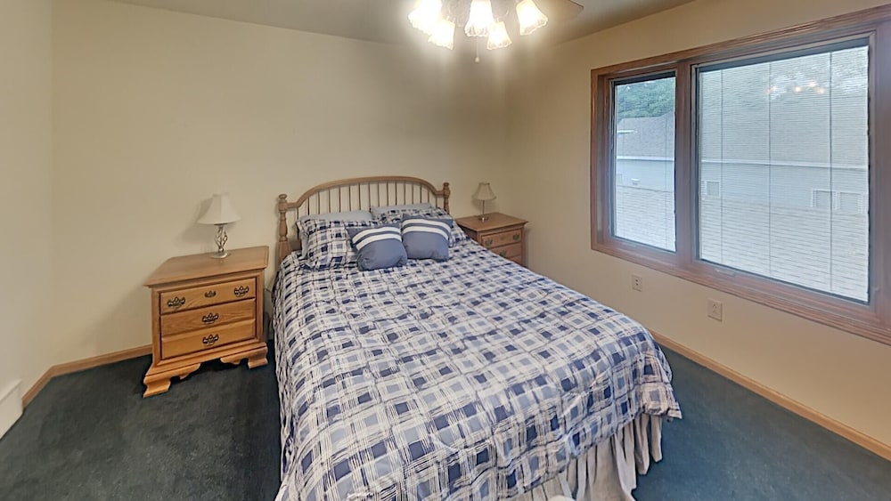 Cabin, Multiple Beds, Kitchen photo 2
