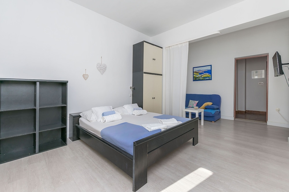 Apartment (A5) photo 1