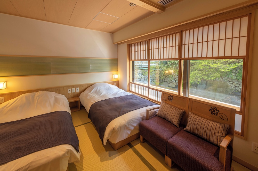 Luxury Twin Room, 2 Twin Beds, River View, Ground Floor (Adult Only, 20sqm) photo 2