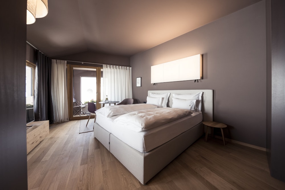 Room (Mountain Comfort)