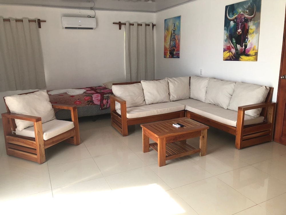 Deluxe Room, 1 Bedroom, Balcony, Ocean View photo 2