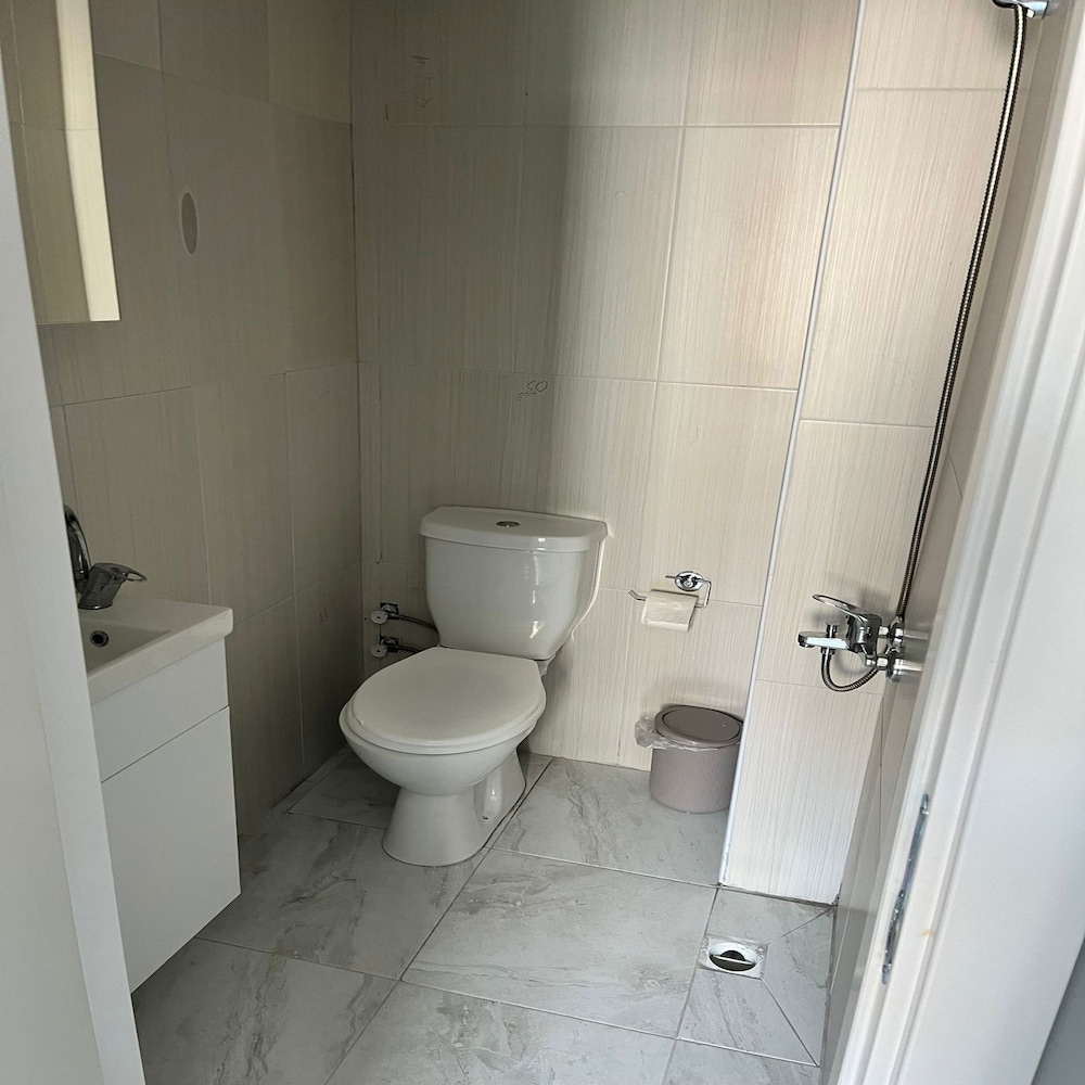 Basic Double or Twin Room photo 3