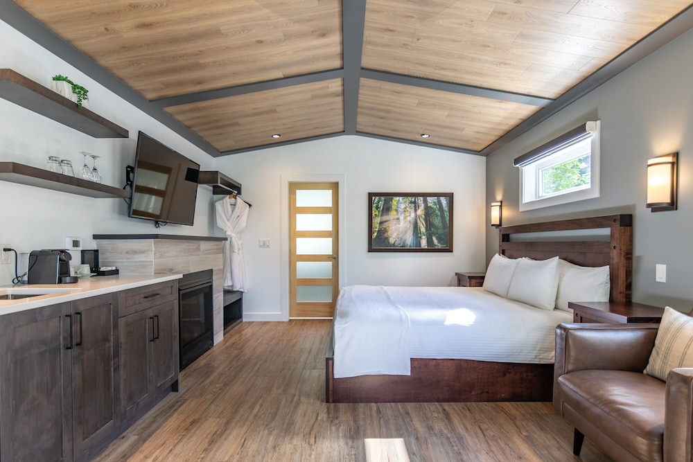 Deluxe Cabin photo 1