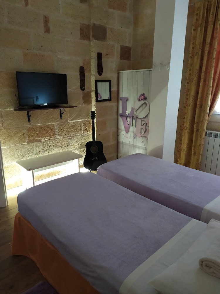 Deluxe Double Room, 1 Bedroom, Private Bathroom, Garden View (Lu ientu) photo 1