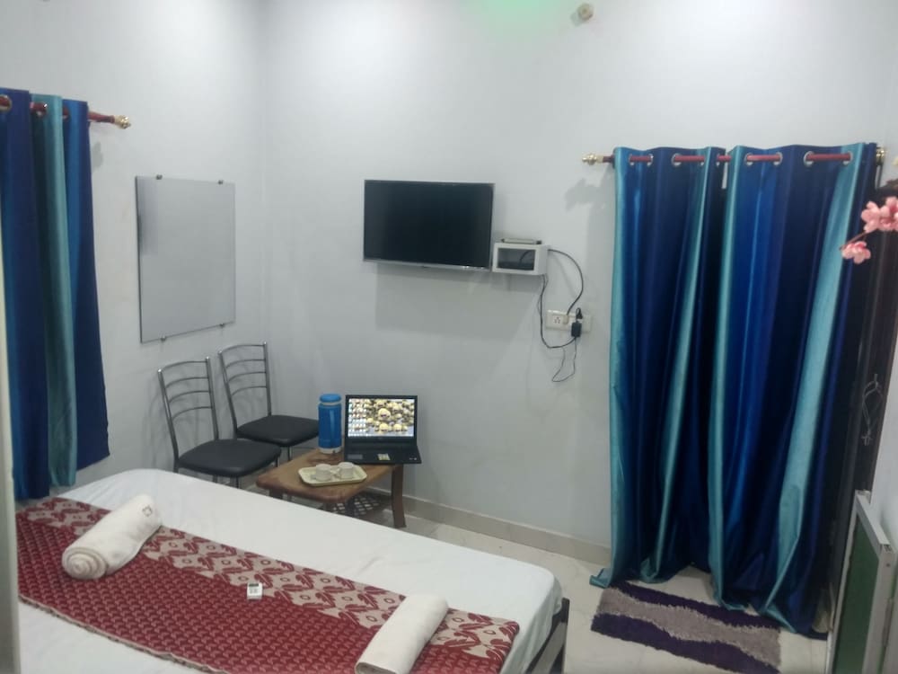 Deluxe Double Room, Smoking