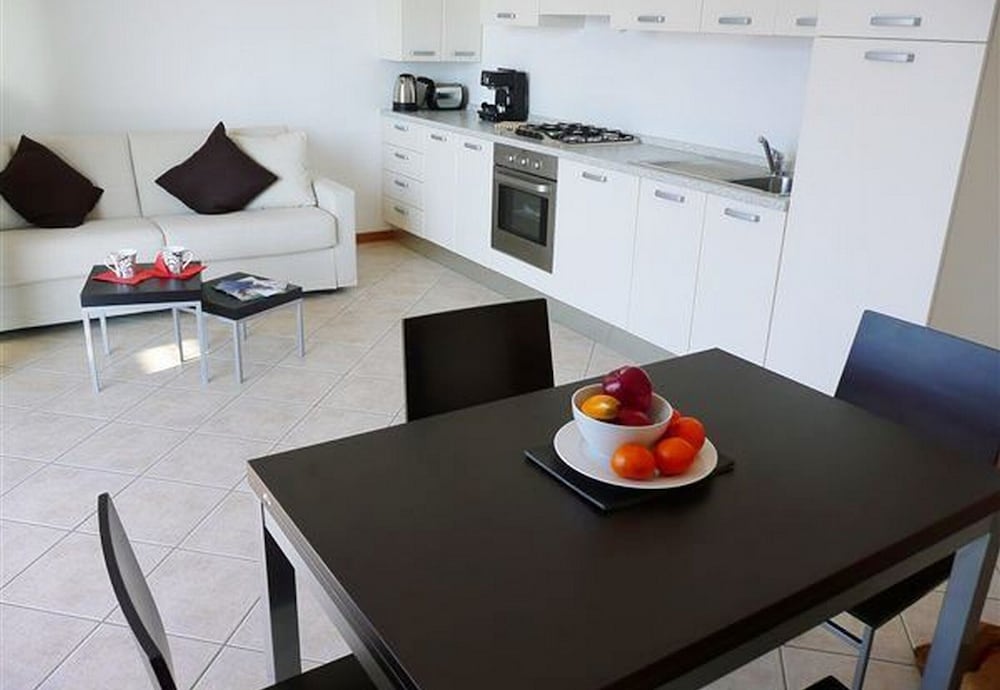 Family Apartment, Multiple Bedrooms, Mountainside (Vista d'Oro Ulivo Apt. 7) photo 2