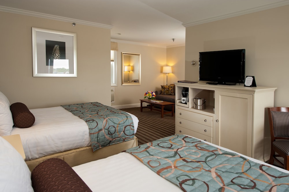 Surfside Motel, 2 Double Beds with Pullout