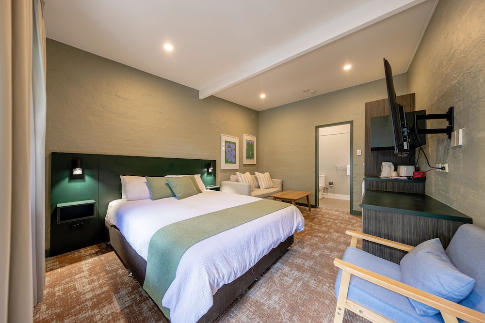Standard Double Room, Non Smoking (Standard Motel Room)