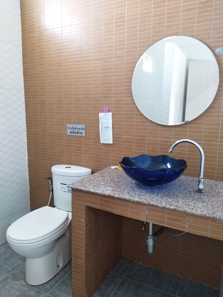 Standard Room - Photo 7