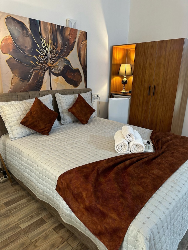 Business Double Room, City View photo 1