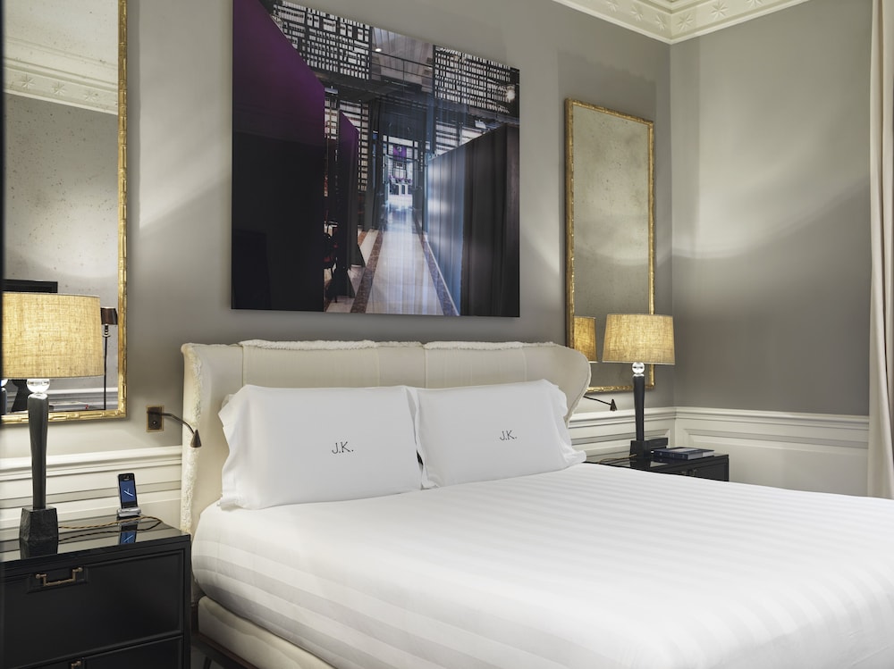 Deluxe Room (JK) photo 2