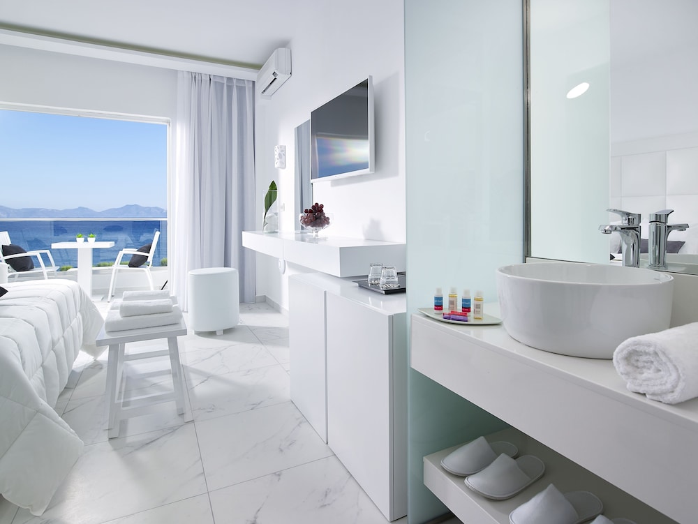 Standard Room, Sea View photo 2
