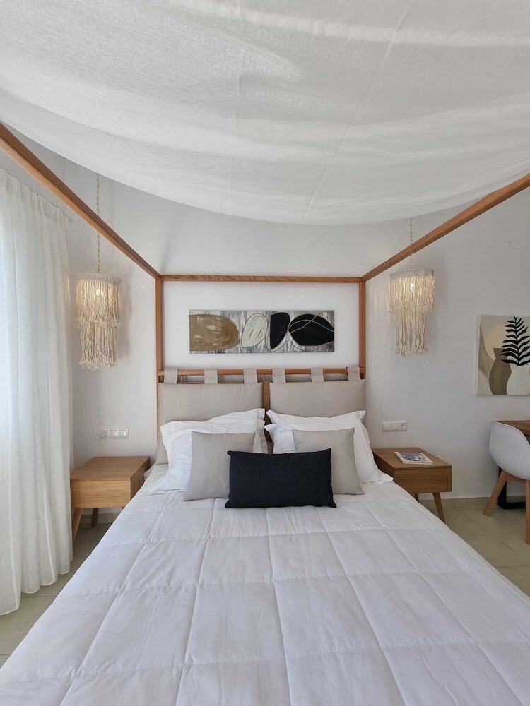 Junior Double Room (Artemonas)