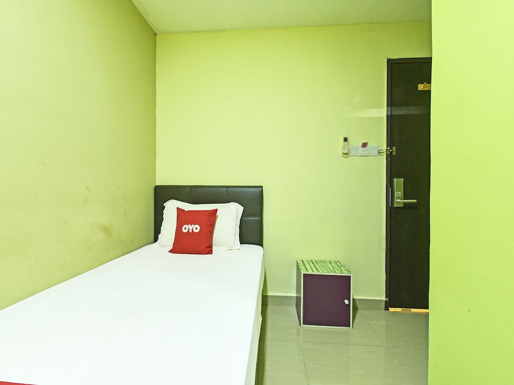 Deluxe Single Room