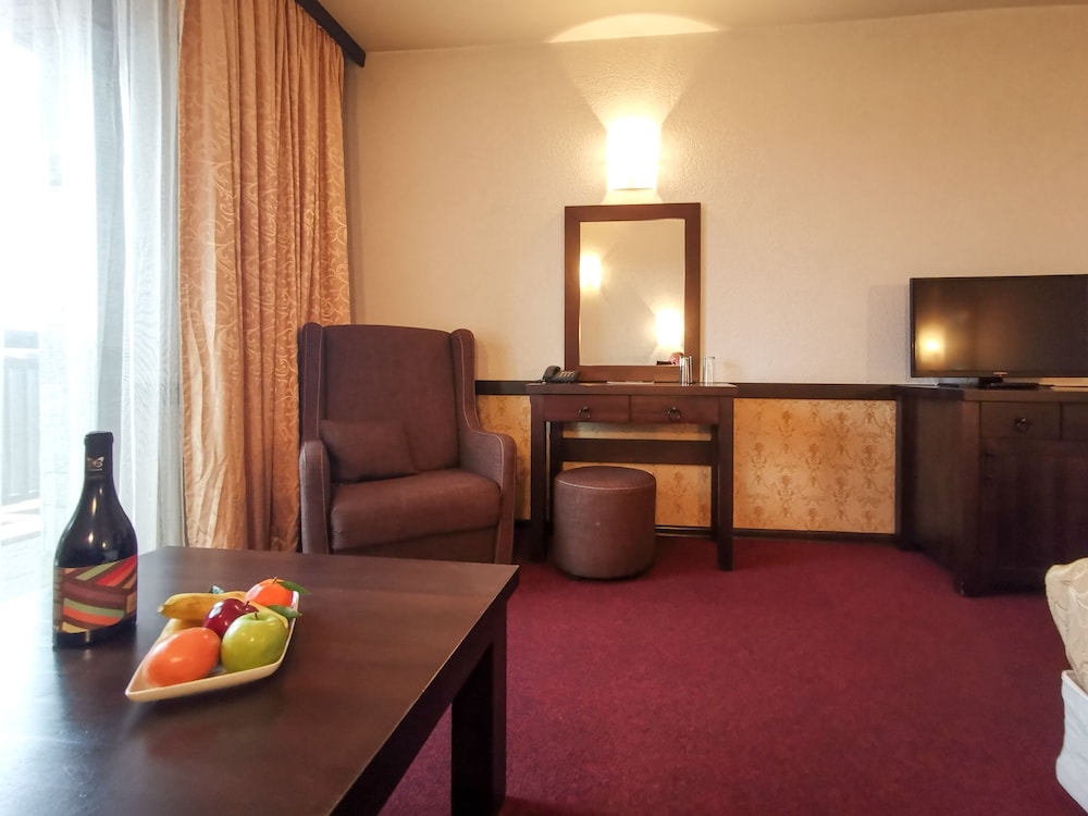 Standard Twin Room, Balcony photo 3