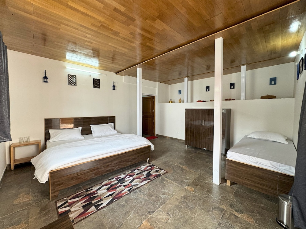 Deluxe Triple Room, Mountain View photo 1