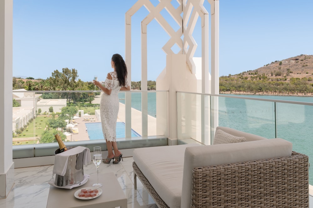 Panoramic Suite, Lagoon View photo 2