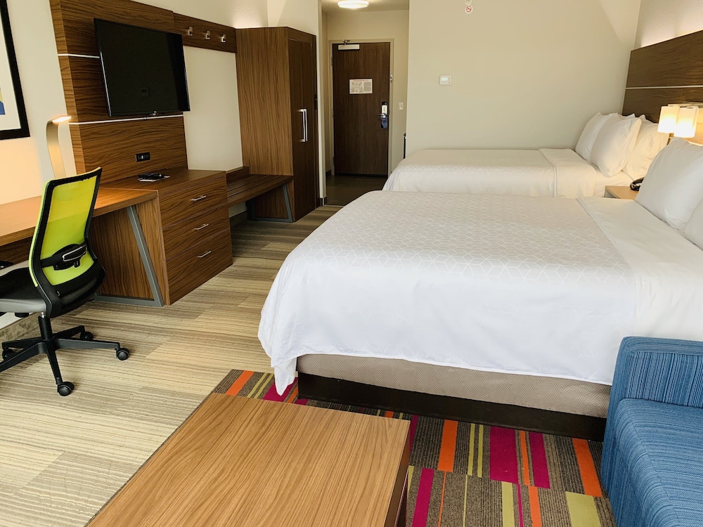 Suite, Multiple Beds