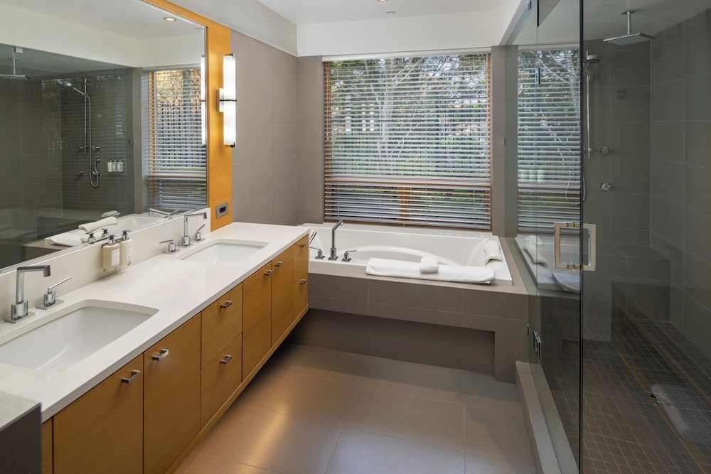 2 Bedroom Ocean Villa - Photo 9